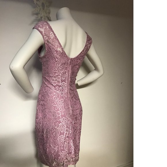 Le Chateau Lace Floral Lilac Lavender Purple/ Pink dress - Picture 3 of 7